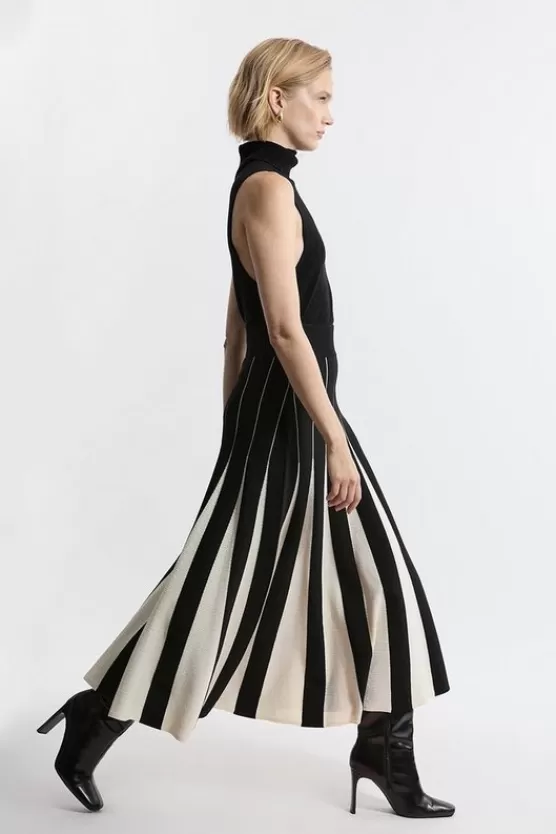 Sale Karen Millen Pointelle Knit Color Blocked Pleated Skirt mono